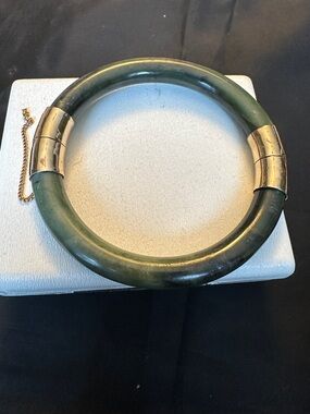 Vintage Dark Green Jade Hinged Bangle Bracelet Gold Tone Clasp